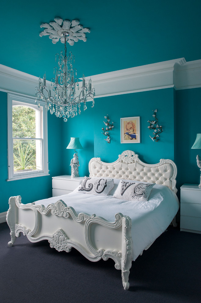 mavi beyaz yatak odası