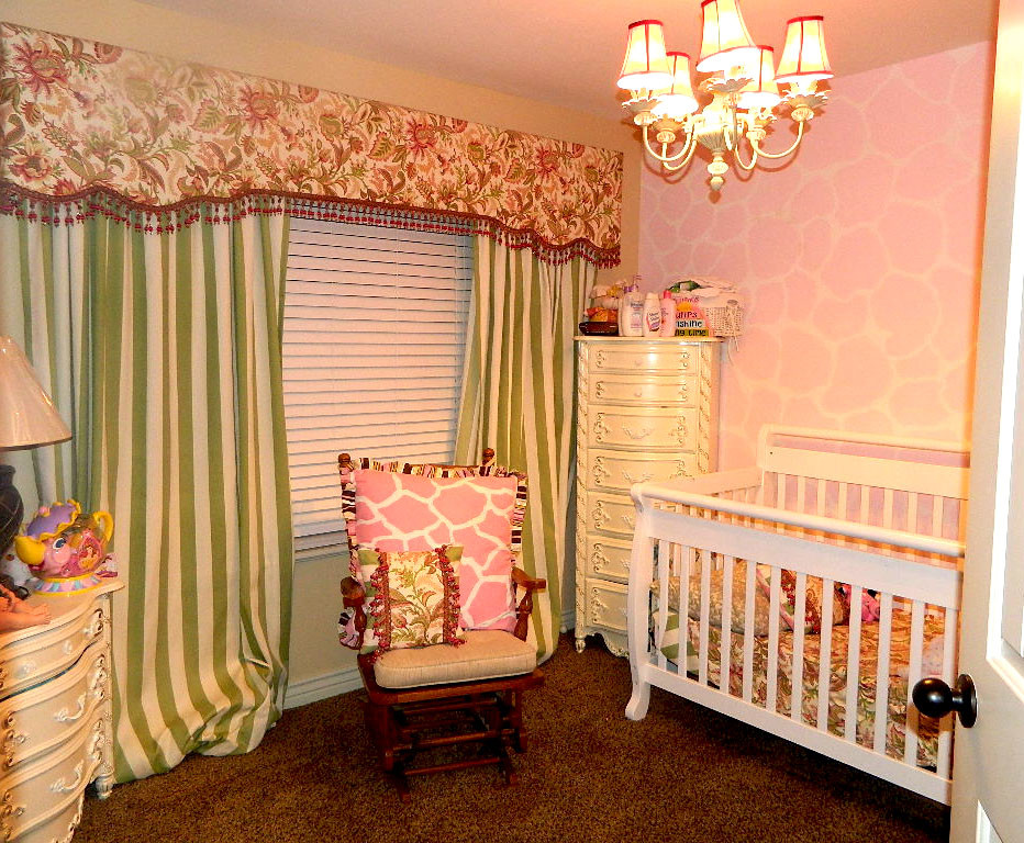 otantik bebek odası resmi