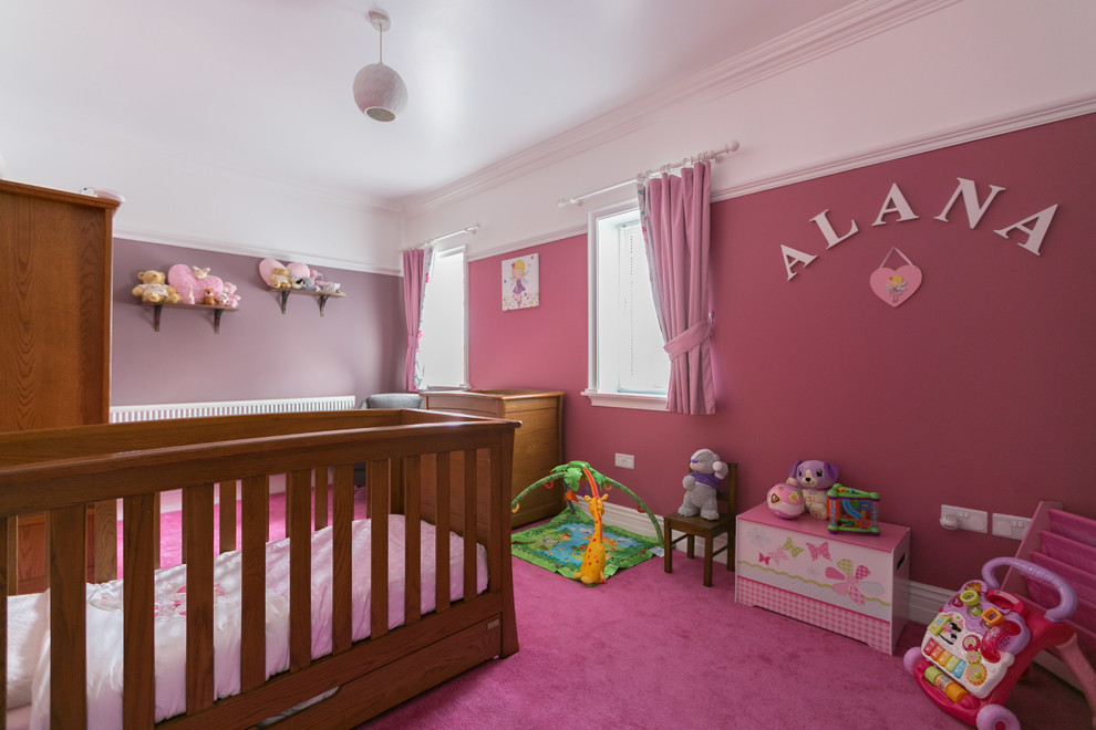 pembe bebek odası resmi