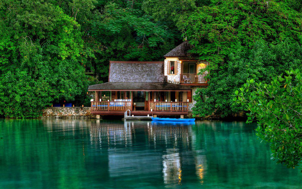 muhteşem göl evi